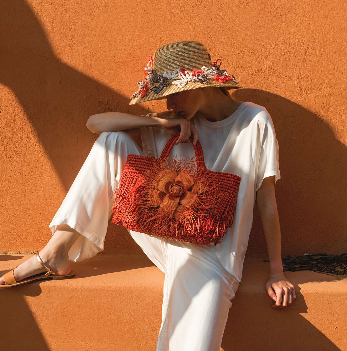HOLLYWOOD HAT MODEL