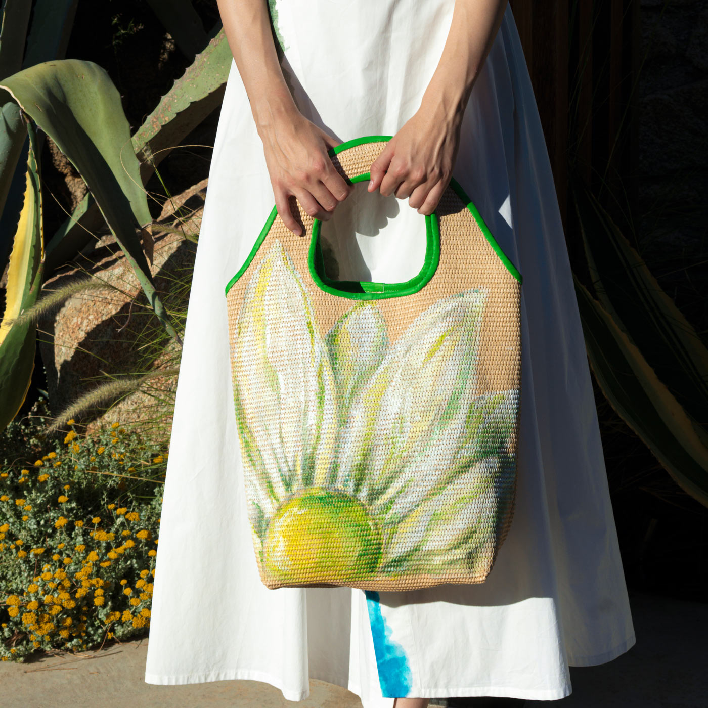 DAISY-RAFFIA-BAG-FRONT.jpg
