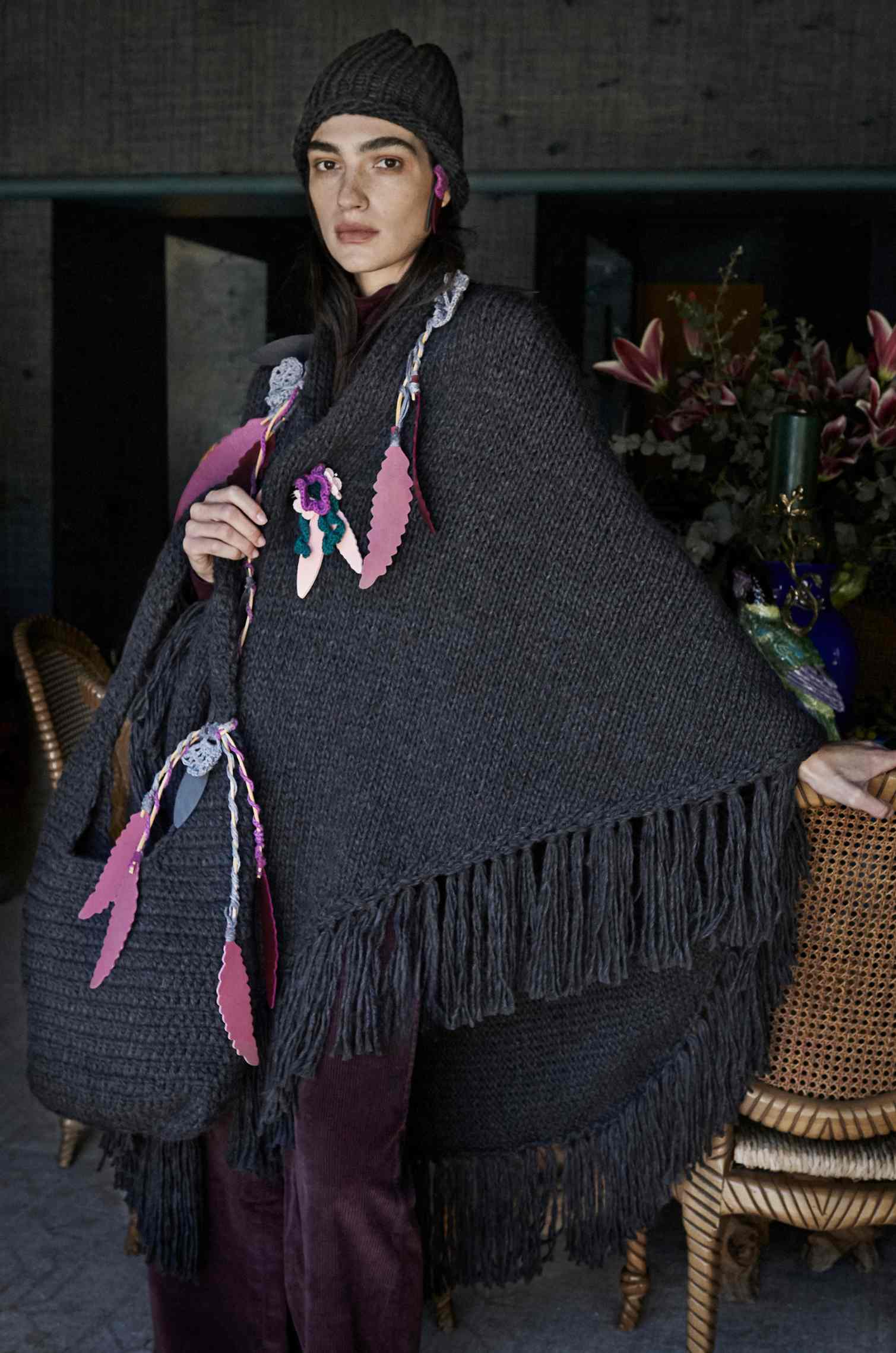 Handknitted Gray Shawl