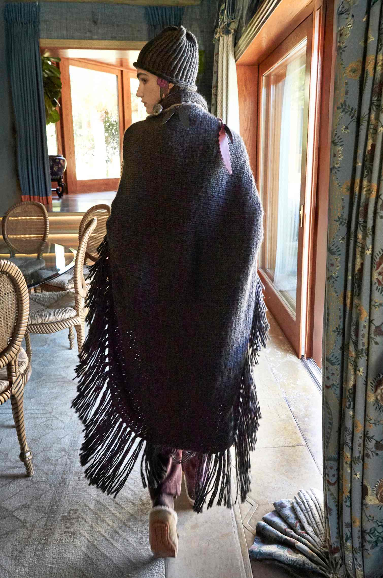 Handknitted Gray Shawl