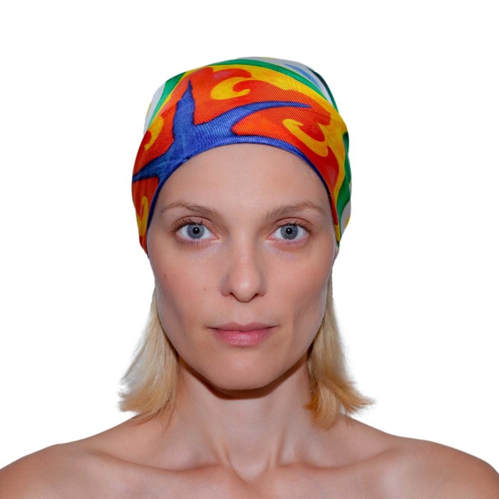 MARBELLA TWILL SILK SCARF MODEL